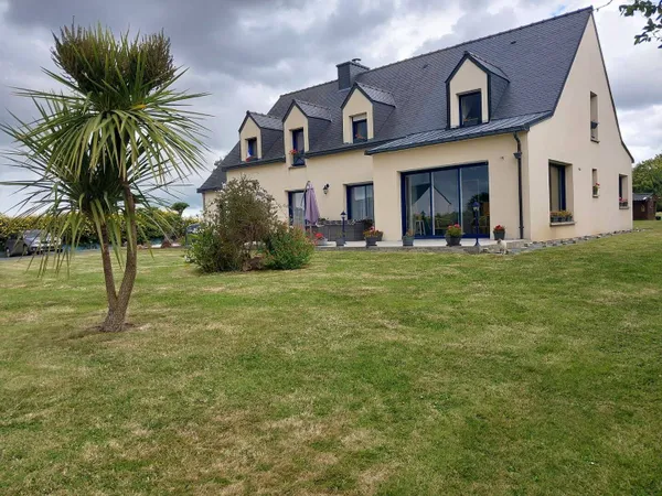 Maison 8 pièces 210 m² 