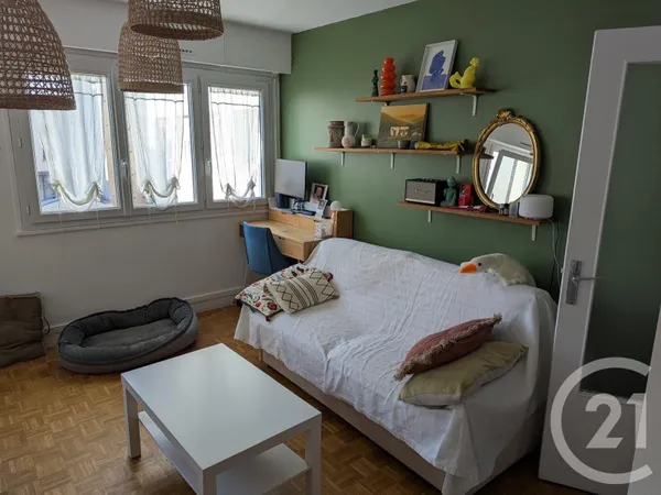 Appartement 1 pièce 33 m² 