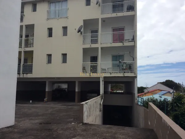A louer F2 à Saint Benoit 