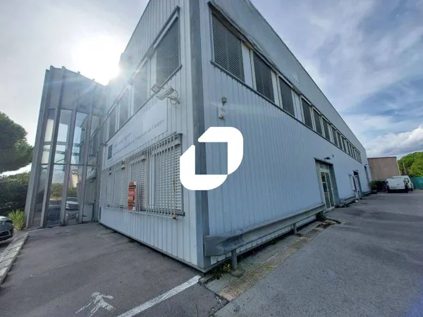 Bureaux 165 m² 