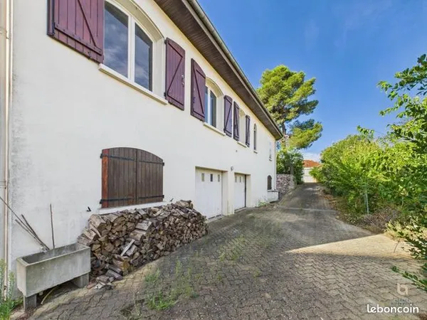 Maison 5 pièces 140 m² 