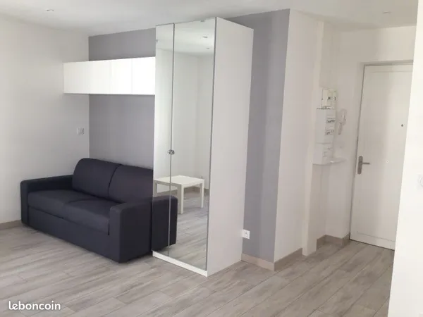 Loue Studio Meublé 25m2 Lyon 3eme 