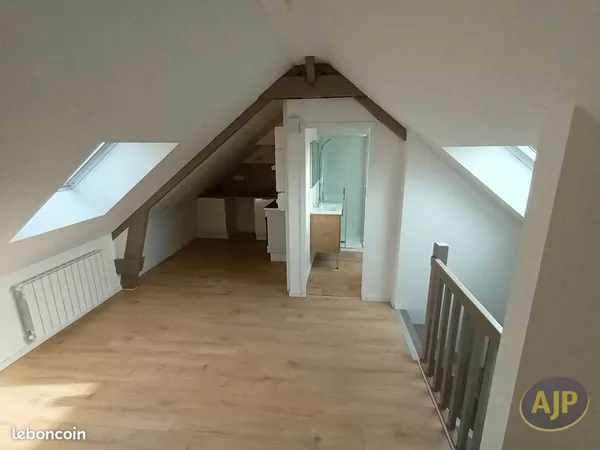 Studio 1 pièce 26 m² 
