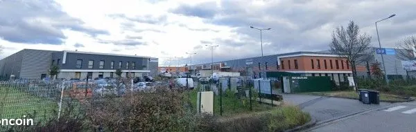 Local commercial 174 m² 