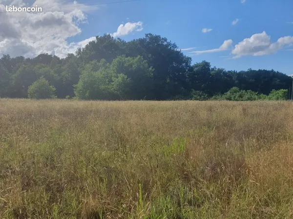Terrain 700 m² Bonnetan 