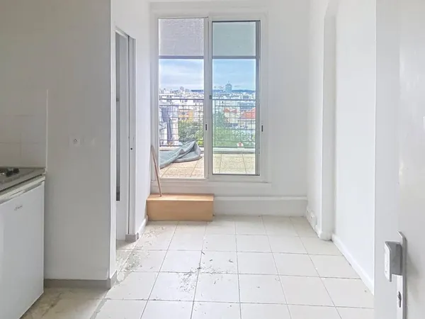 Chambre de service 1 pièce 10 m² 