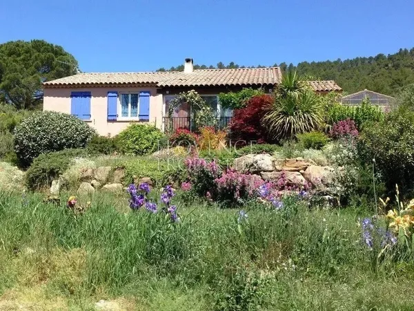 Maison de plain-pied 5 pièces 90 m² 