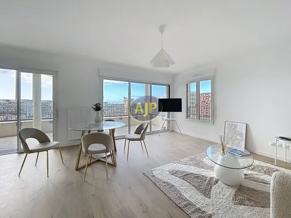 BORDEAUX - APT T5 DUPLEX 