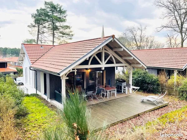 Villa de standing - 108 m2 - Bassin d'Arcachon - 4 km des plages du Pyla - Jardin privatif 
