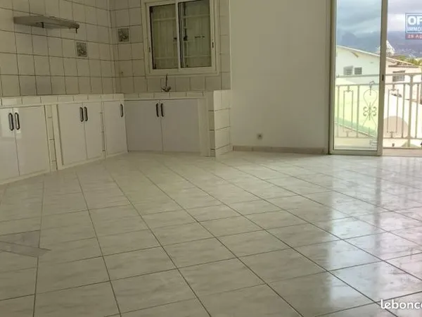 Appartement 3 pièces 69 m² 