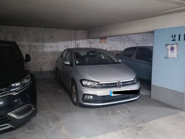 Parking 10 m² 