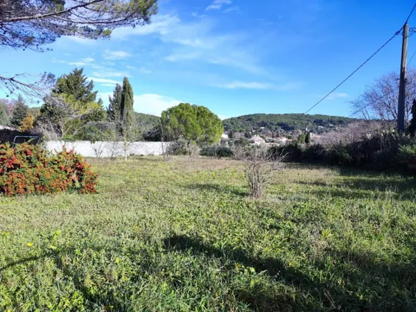 Terrain 1100 m² 