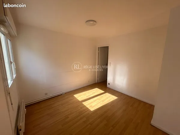 Appartement 1 pièce 28 m² 
