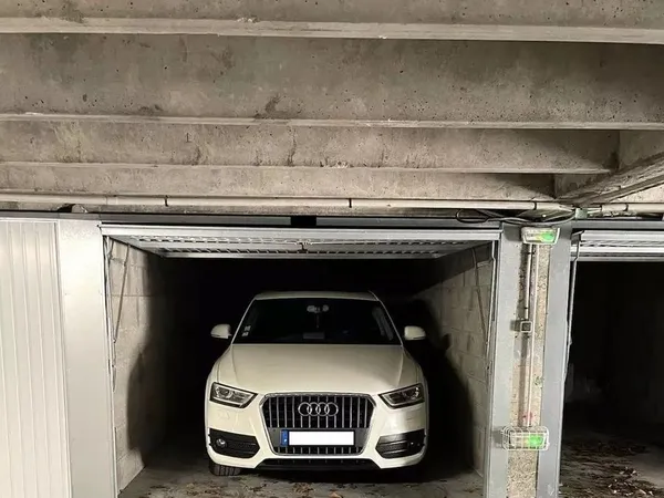 Parking box sécurisé 