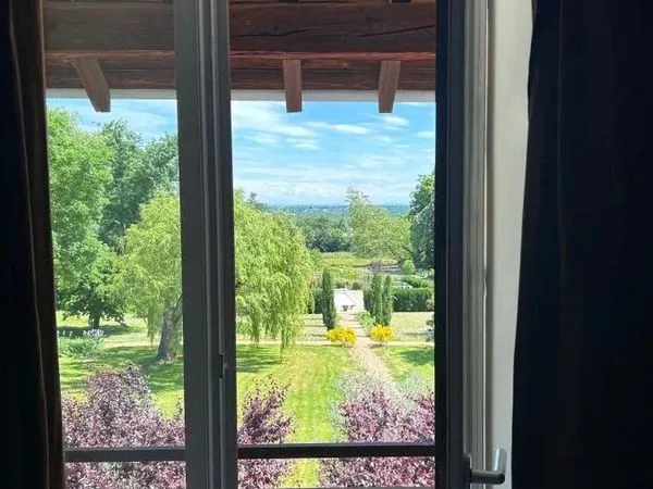 Propriété 578 m² Charnay-lès-Mâcon 