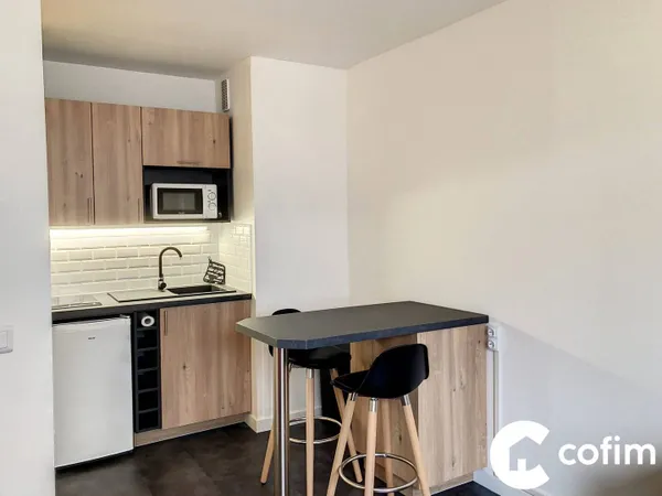 Studio 1 pièce 19 m² 
