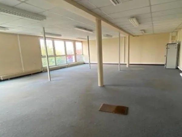 Bureaux 565 m² 