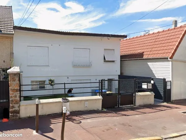 Propriété 3 pièces 109 m² 