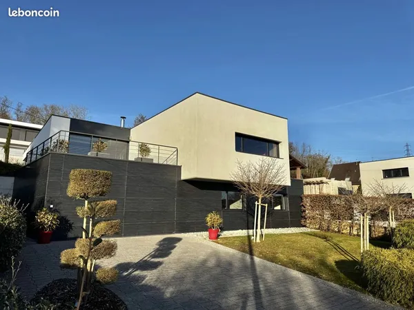 Villa 8 pièces 236 m² 
