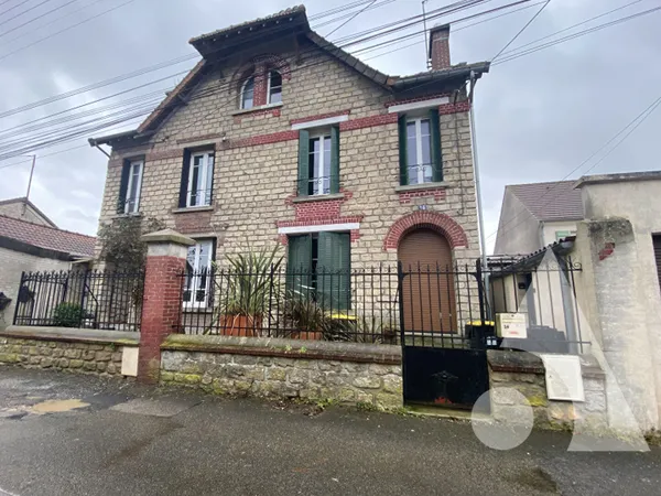 MAISON CREPY EN VALOIS MEME 7 CHAMBRES AVEC JARDIN 