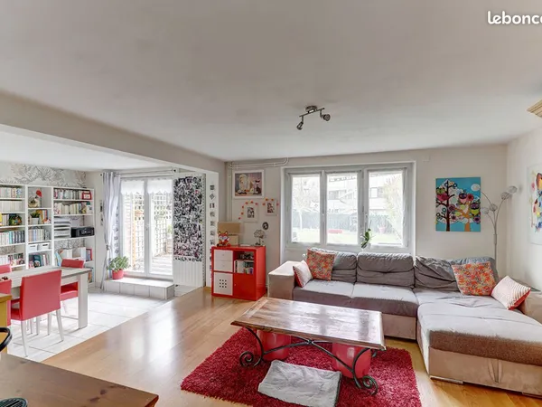 Propriété 5 pièces 122 m² 