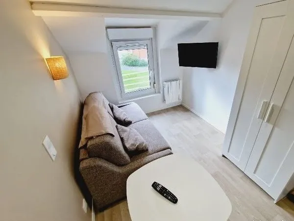 Studio meublé 14 m² - Charges incluses - Proche centre-ville, Jeanne d'arc et Vallourec 