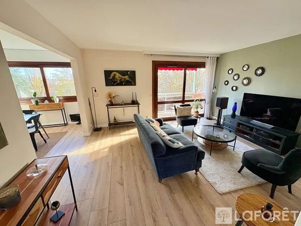Appartement 6 pièces 103 m² 