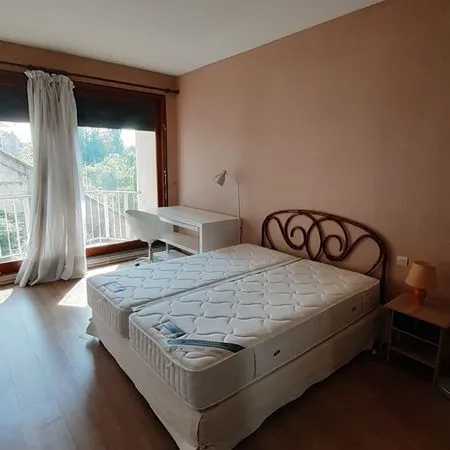 T4 - 100 m2 au 3ème étage - Poitiers Blossac 