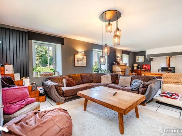 Maison 6 pièces 138 m² 