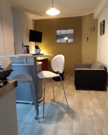 Appt meublé 30 M2 toutes charges 