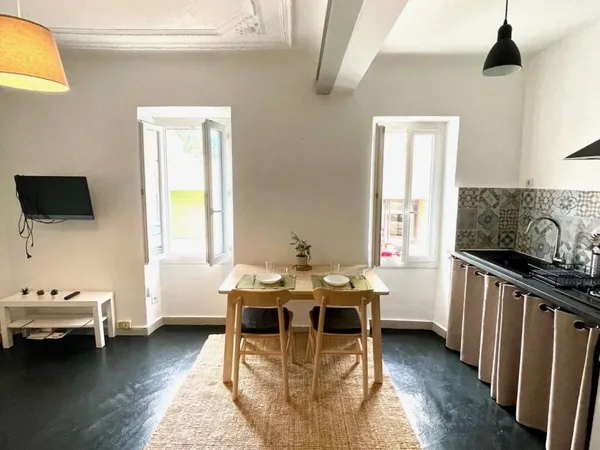 Studio 1 pièce 22 m² 