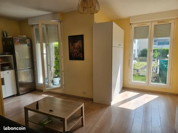 Bezons meuble dans residence standing cv 