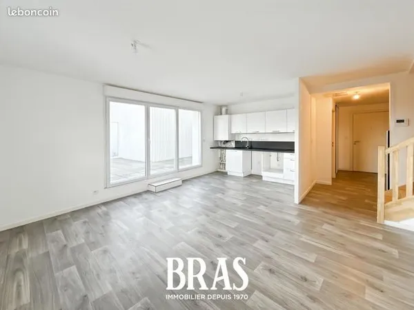 Appartement 4 pièces 82 m² 