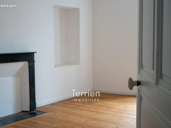 Maison 8 pièces 179 m² 