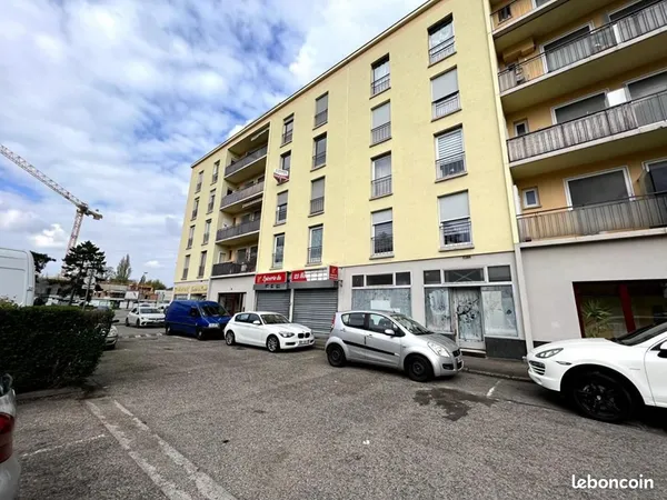 Appartement 4 pièces 81 m² 