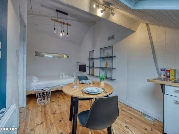 Studio meublé - Agglomération grenobloise - 12% de rendement - Idéal investisseur 