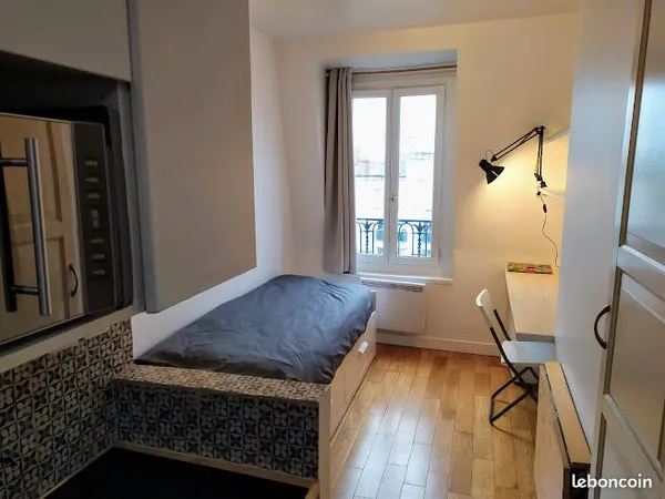 À VENDRE - Studette meublée de 9,3 m² (loi Carrez) - Quartier Square Arago, Paris 13 