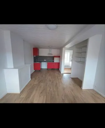 F3 entierement rénové proche centre ville 