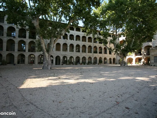 Duplex intra muros Avignon Clos des arts 