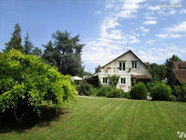 Maison 7 pièces 213 m² 