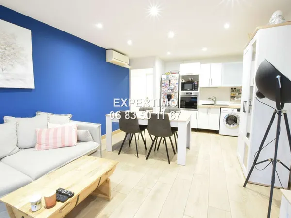 APPARTEMENT T3 RENOVE-DERNIER ETAGE AVEC GRANDE TERRASSE ET BALCON 
