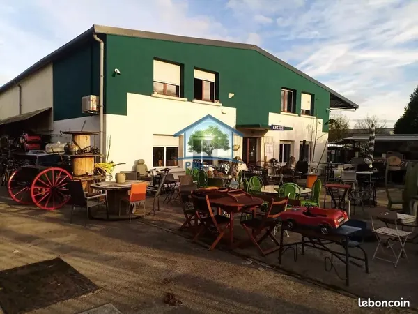 Local commercial 797 m² Sainte-Savine 