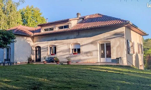 Maison 7 pièces 225 m² 