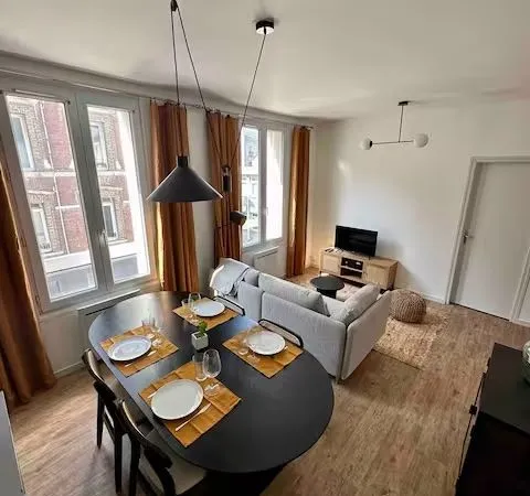 Appartement 2 chambres, meublé, LIBRE 