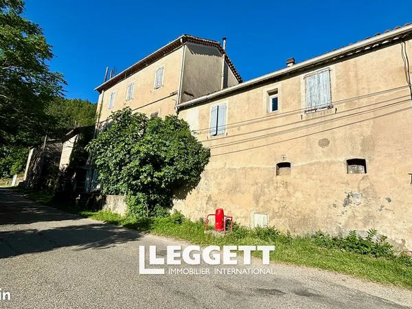 Maison 14 pièces 186 m² 
