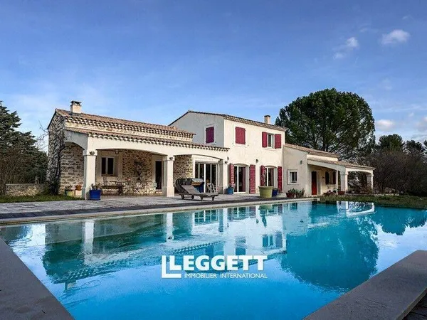 Maison 10 pièces 269 m² 