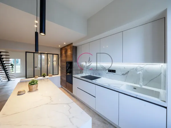 Les Milles, triplex contemporain. 