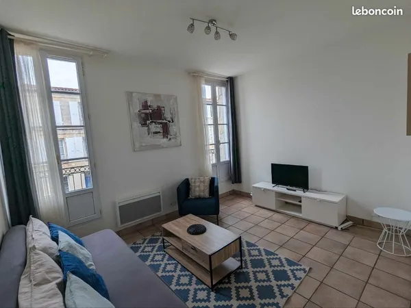Appartement 2 pièces 40 m2 centre ville de Rochefort 17300 