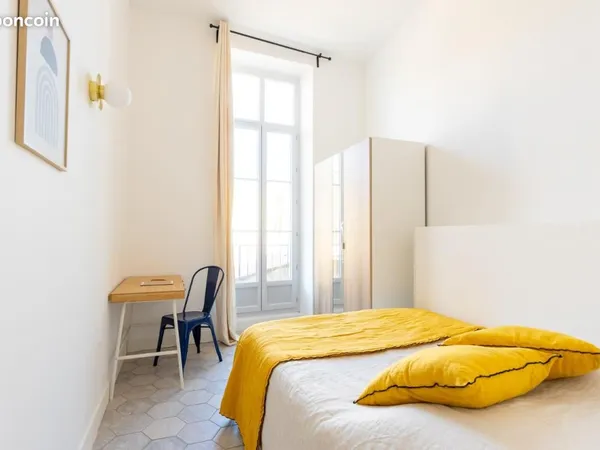 Appartement 1 pièce 160 m² 