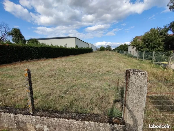 Terrain Montmorillon 1641m2 